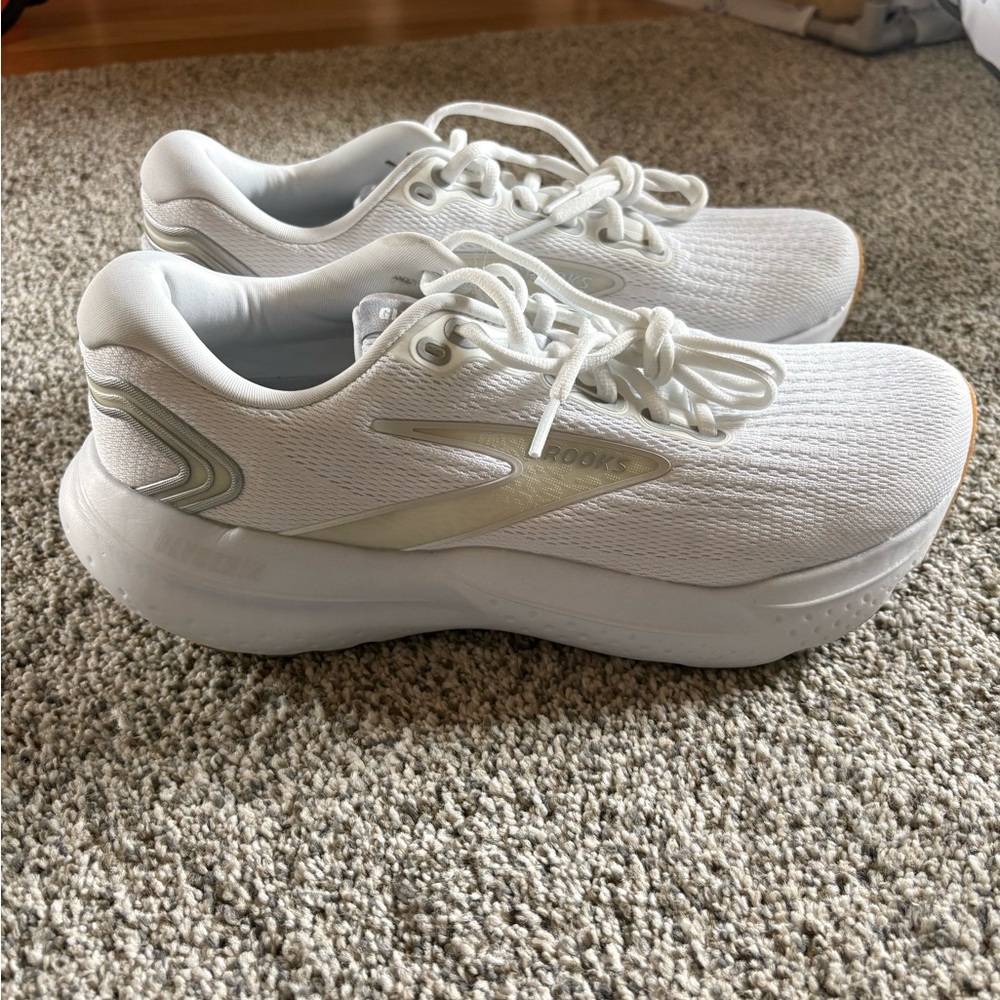 Brooks Glycerin Women's Size 10 White Running Sneakers
